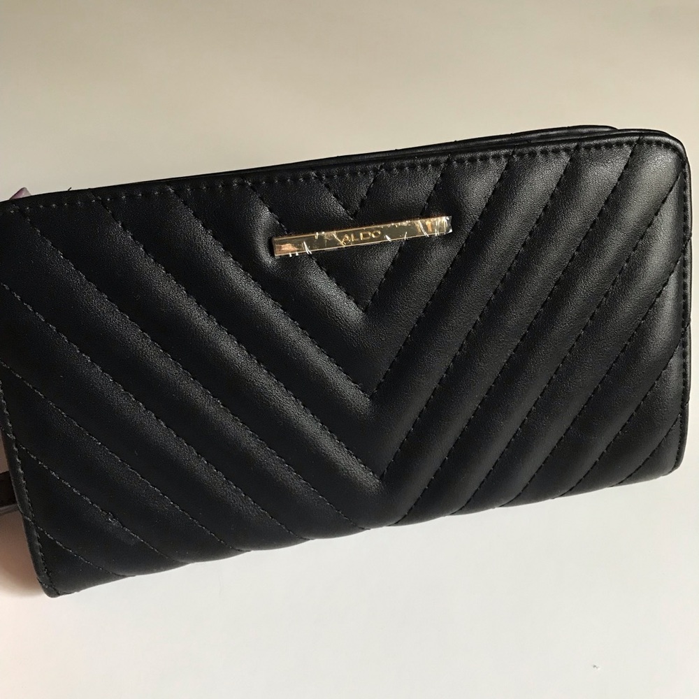 ALDO quilted up top zip wallet